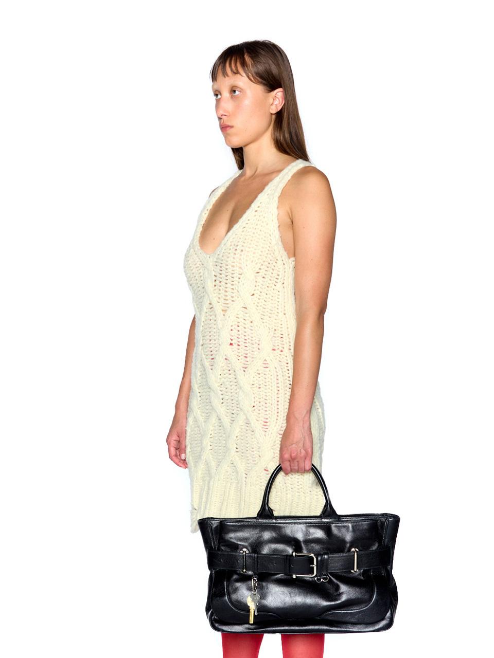 OSOI TOTE BROCLE [STONE BLACK]