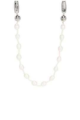 Ossa Ossa Pearl Wristlet