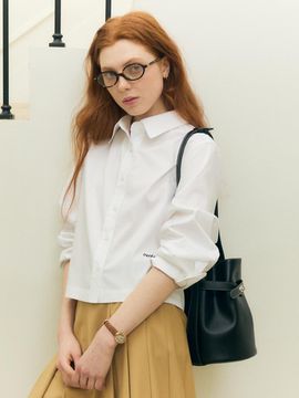 OSTKAKA Classic Belt Bucket Bag (2 Colors)