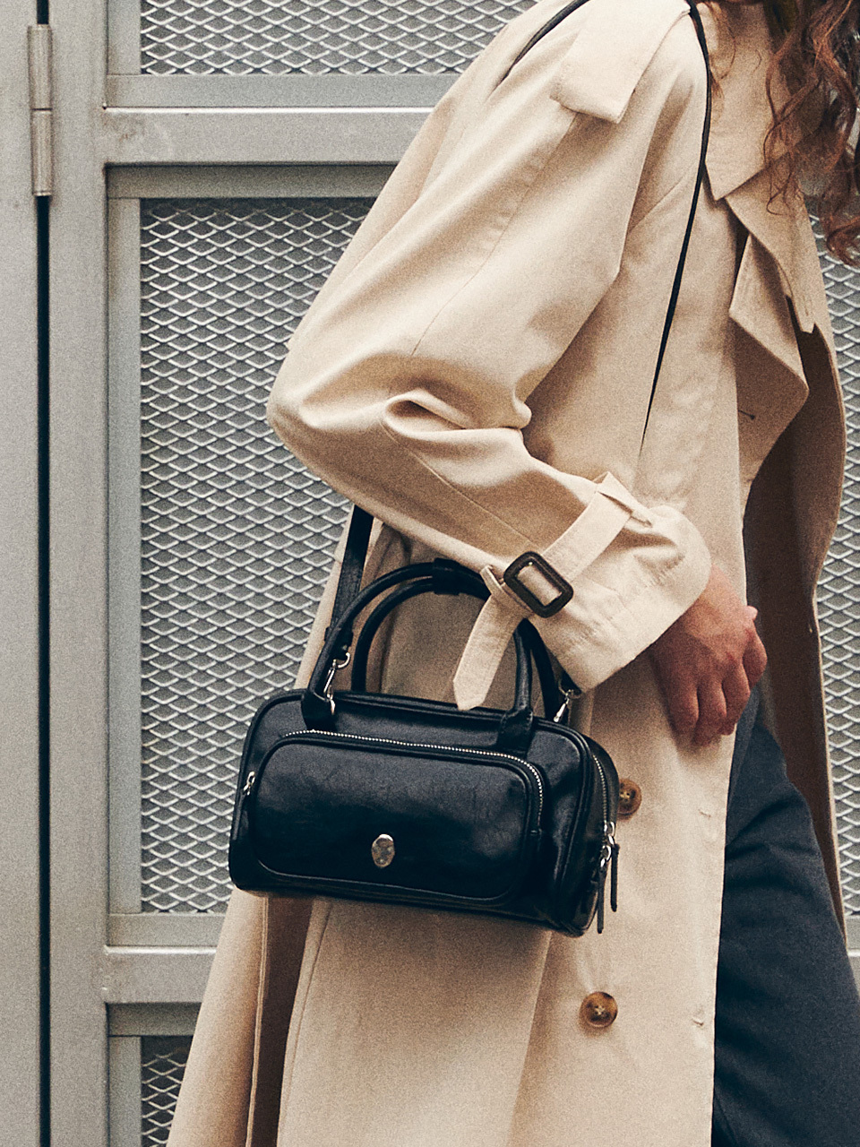 OSTKAKA Knot Pocket Tote Bag_Black