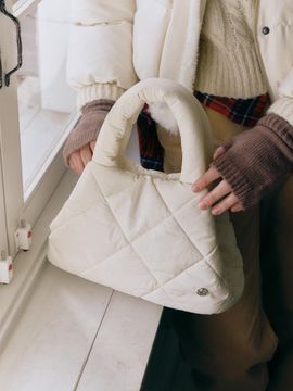 OSTKAKA quilted tote bag 2colors