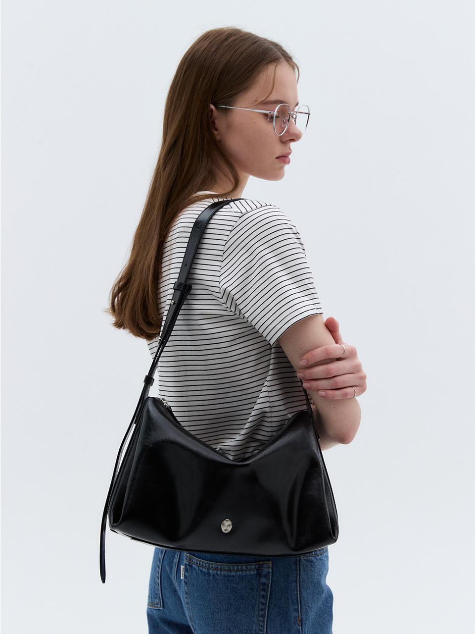 OSTKAKA Soft Shoulder Leather Bag_Black