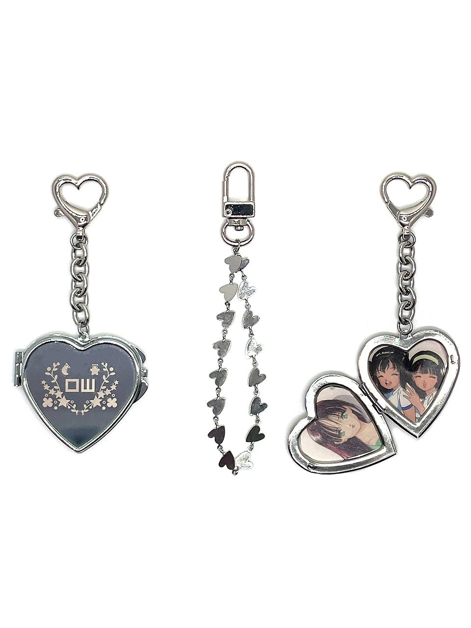 OTHER-worldly Surgical Heart Keyring Set Bag Accessories