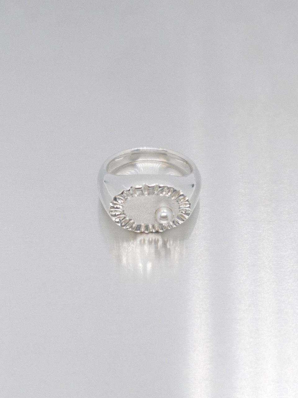 OudStudio Pleats Pearl Sterling Silver Ring