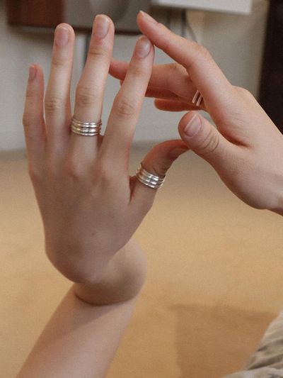 OudStudio Sterling Silver Open Line Ring