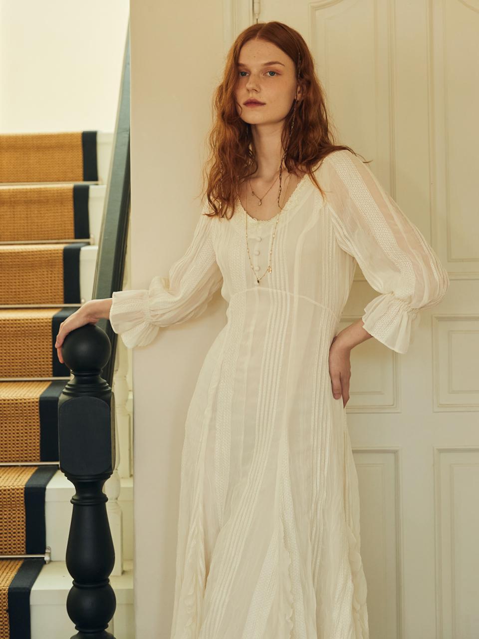 ouel TAIL RUFFLE OUEL LINE DRESS