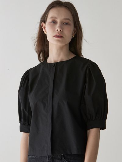 ouie halfsleeve puff blouse (black)