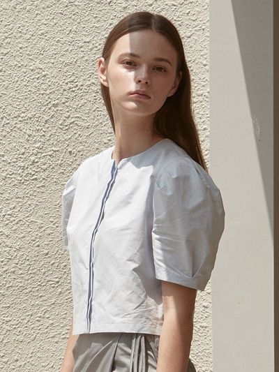 ouie linen hidden puff blouse (skyblue)