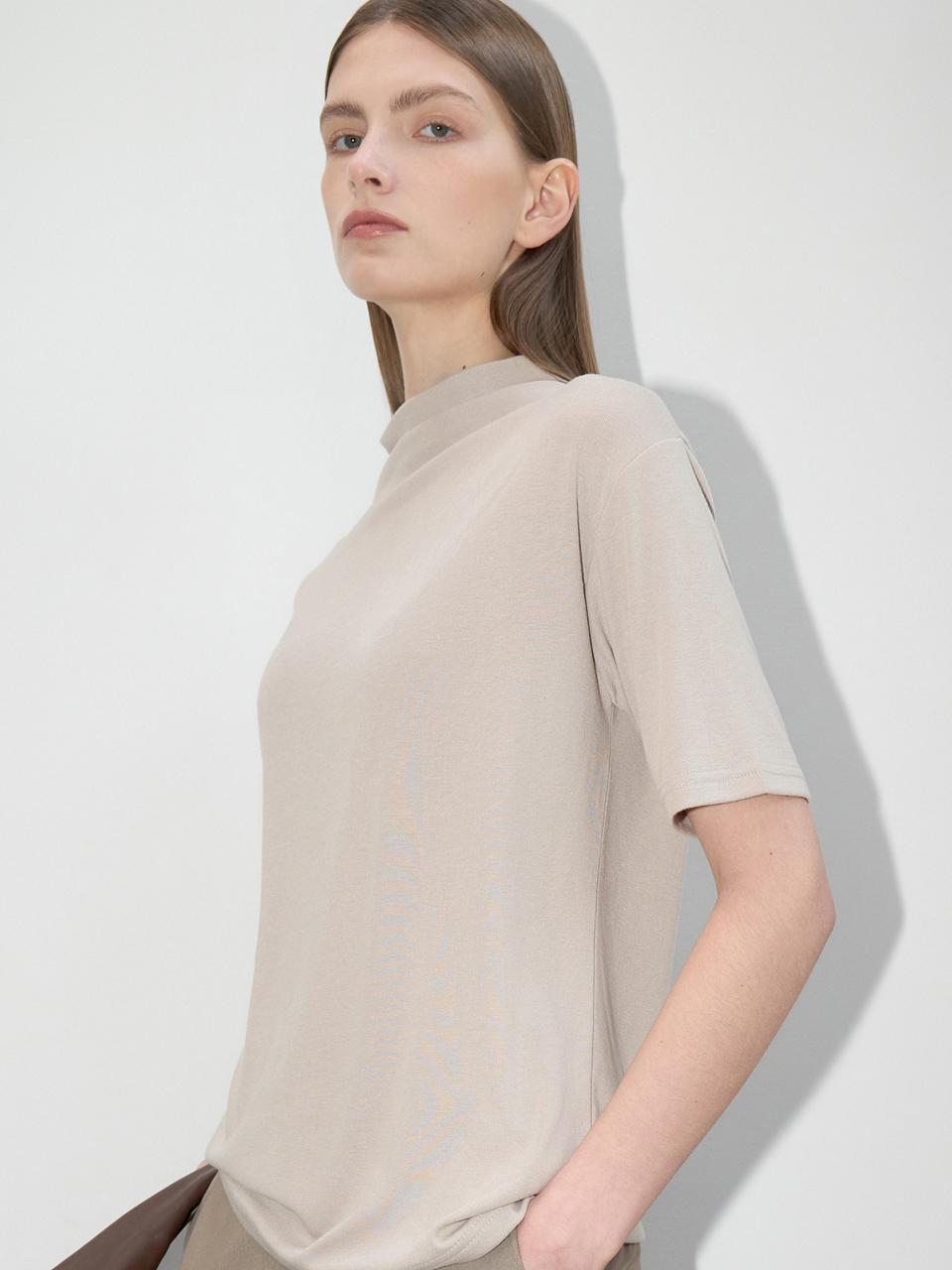 ouie Quarter Neck Half Sleeve Tee - Sand Beige OU1291