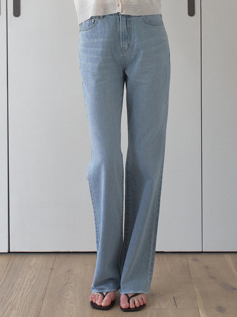 ouie Summer Boot-Cut Denim Pants [Light Blue] (OU1638)