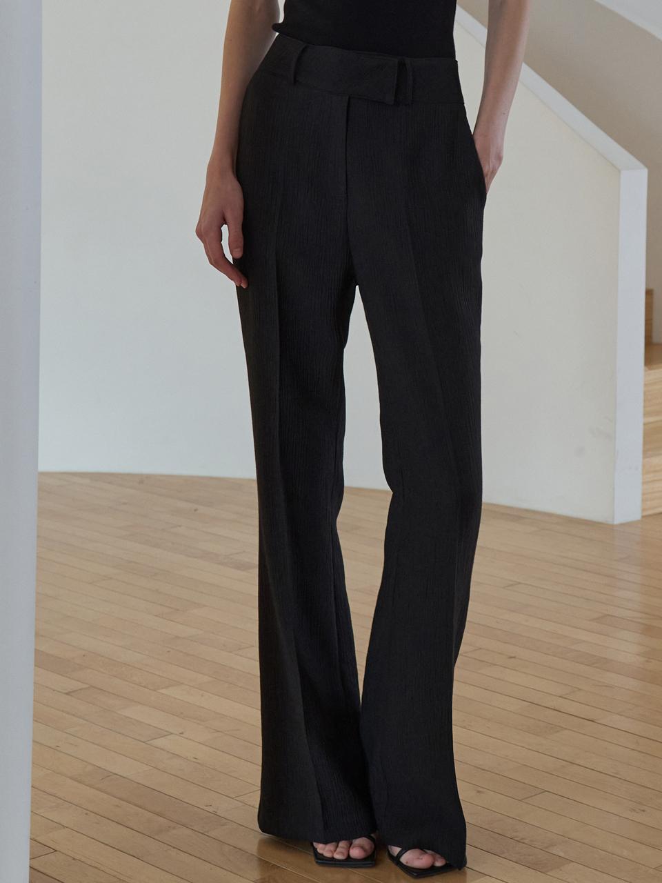 ouie Wrinkled Boot-Cut Relaxed Fit Slacks [Beige] (OU1595)