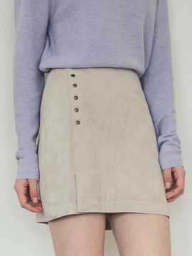 OUR NOSTALGIA Suede Rivet Skirt [Light beige] (OC25-SK03)