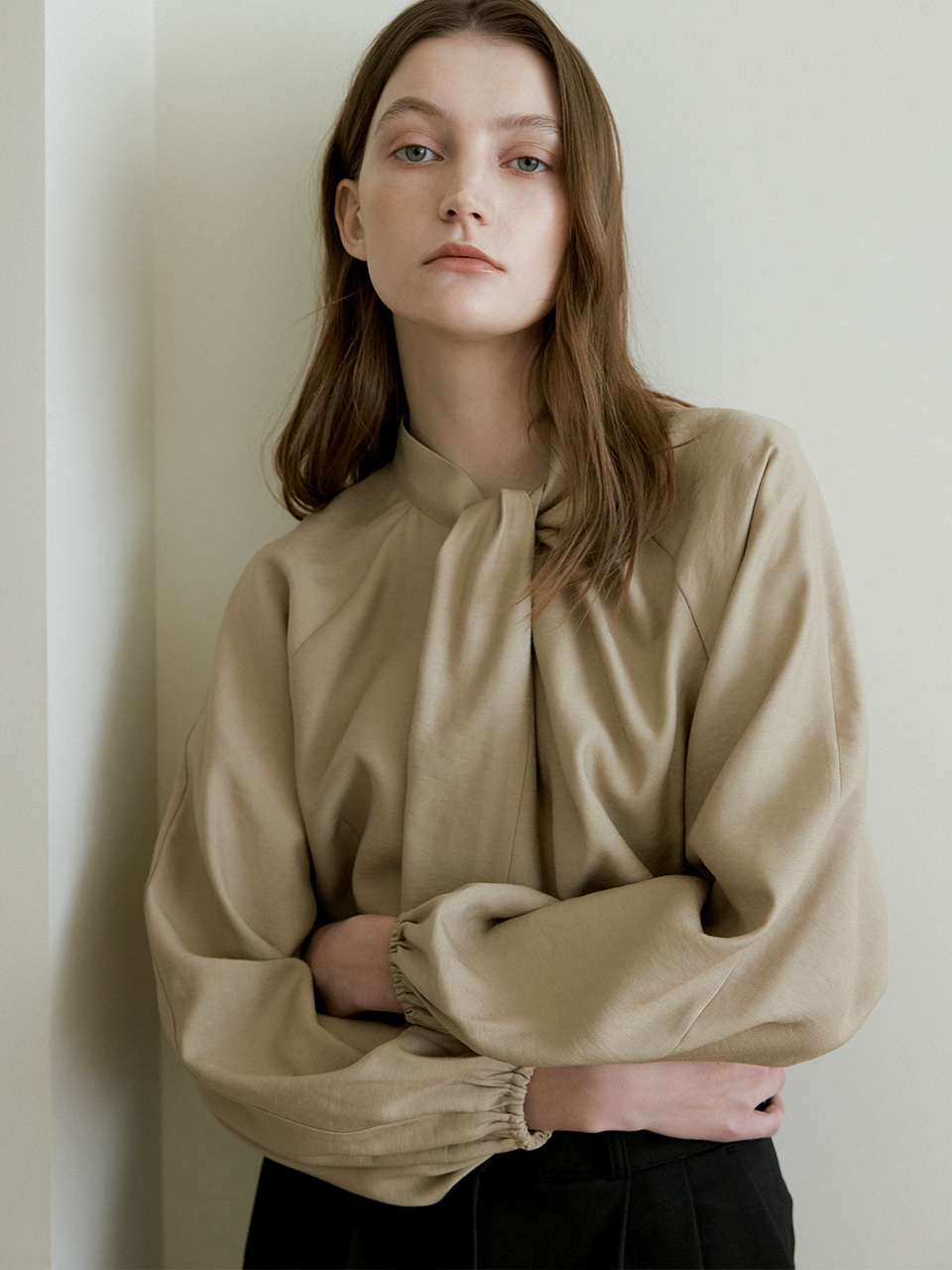 ourcomos Comos 1045 High Neck Scarf Draping Blouse  (3color)