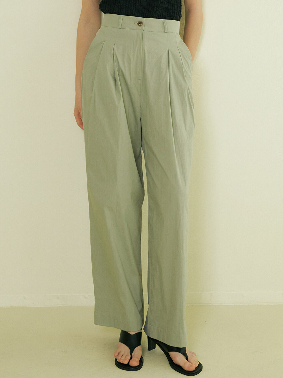 ourcomos comos 659 Button Pointed Wide Pants (Khaki)