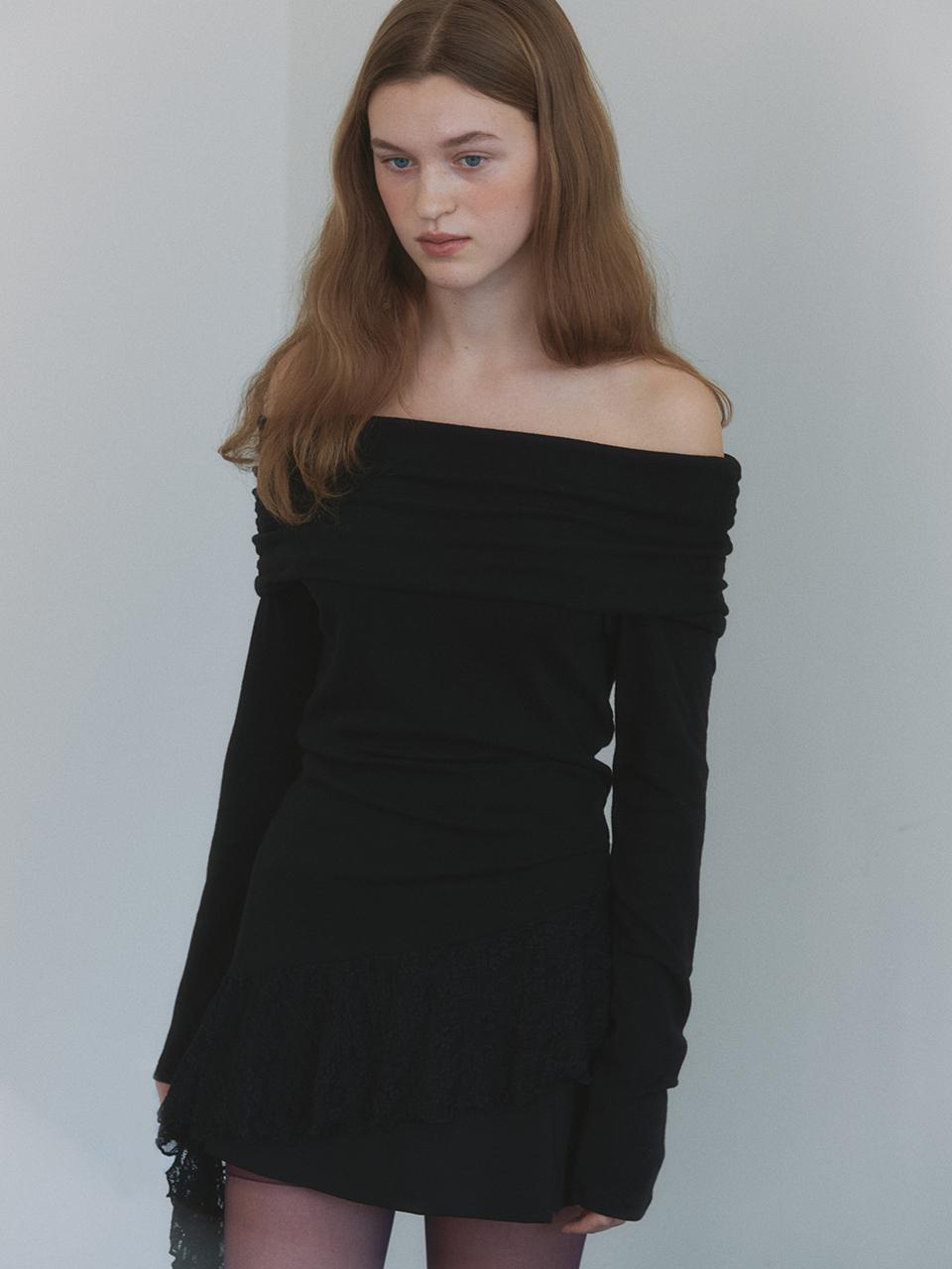 ourcomos Lace Ruffle Off-shoulder T-shirt [Black] (comos 1299)
