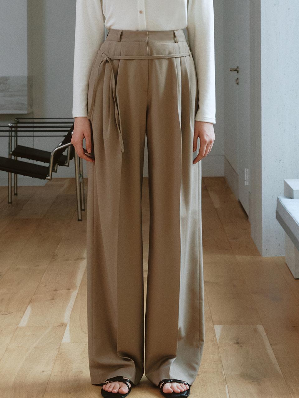 ourcomos Low Belt Three-Tuck Wide-Leg Trousers [Beige] (COMOS1330)