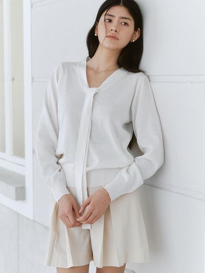ourcomos Tie V-neck Ribbed Sweater [Ivory]