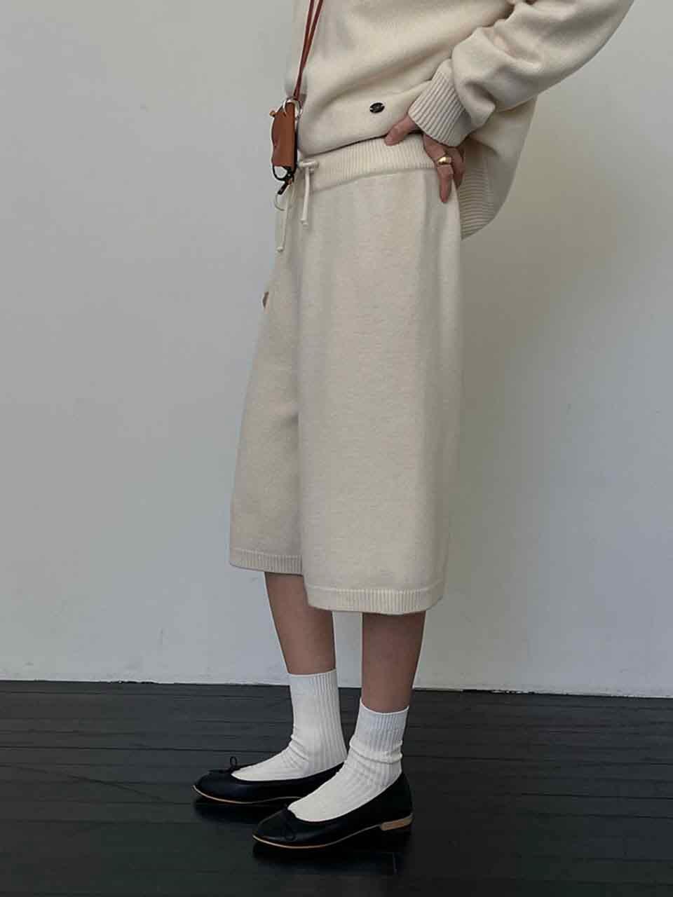 ourmur Whole Garment Wool Knitwear Shorts [Beige]