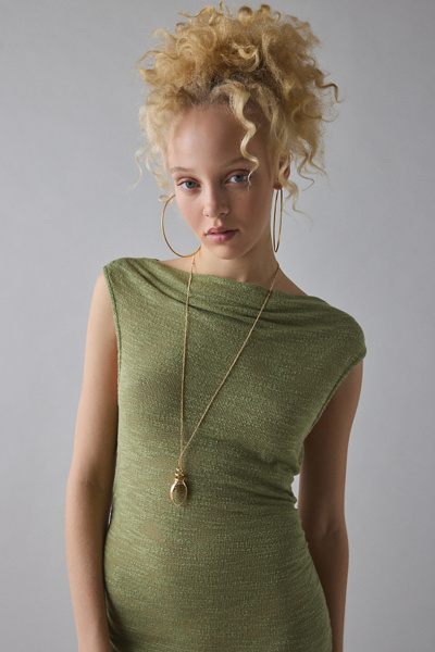 green emerald velvet dress From Above V-Back Midi Dress Floral Green Selfie Leslie
