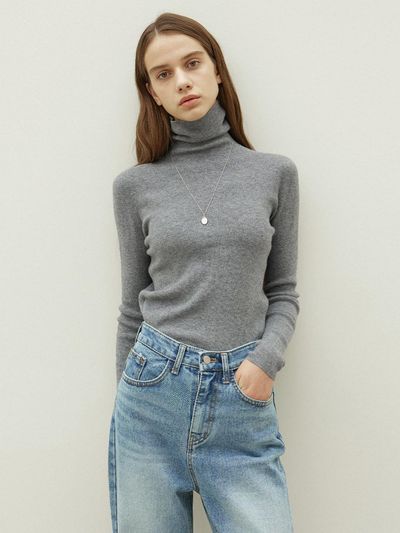 OVEOF Essential Wool Turtleneck Slim Fit Top [Gray]