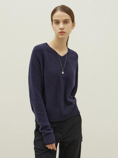 OVEOF Loose Soft Raglan Wool Knit [Navy]