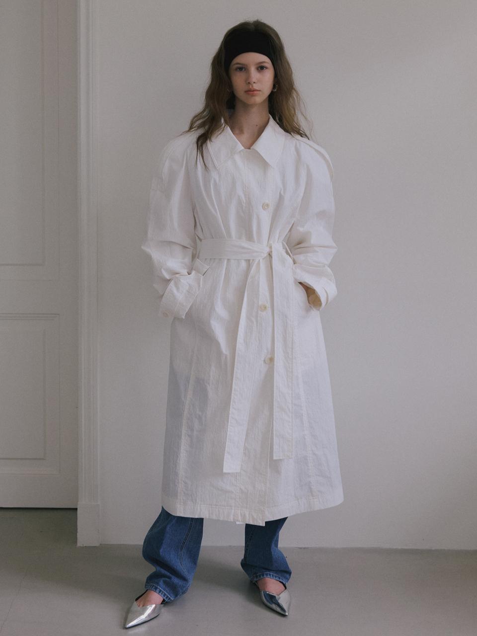 overdueflair Signature Volume Sleeve Maxi Cotton-Nylon Coat [Beige]