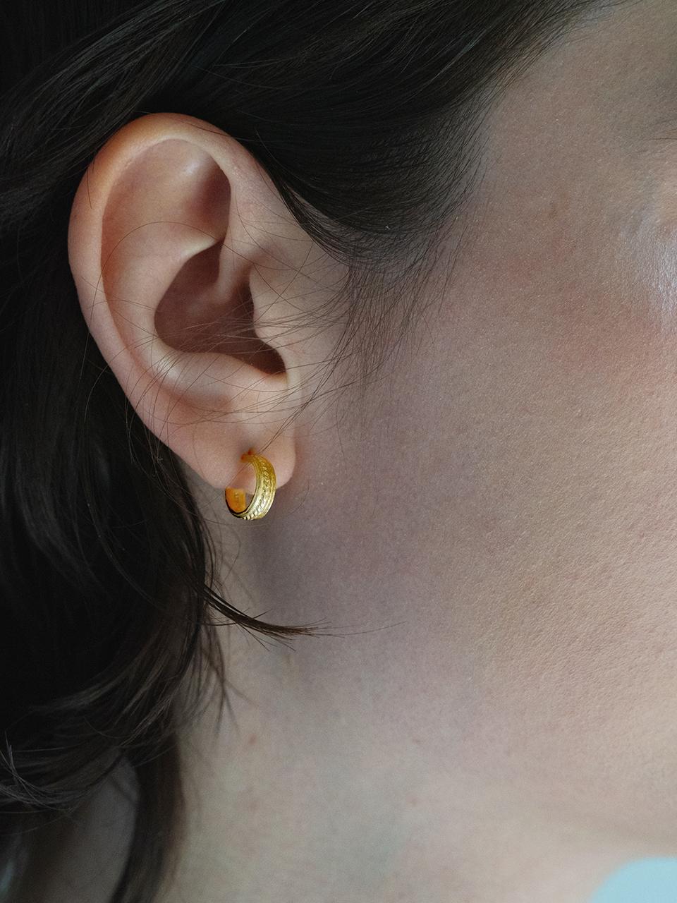 OVERGREY Laurel Earrings 1 - Gold