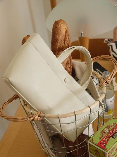OVHEE Premium Synthetic Leather Mond Tote Bag [Cream Beige]