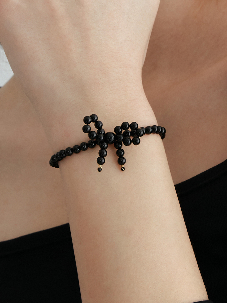 OVT-U [925 Silver] Onyx Ribbon Bracelet