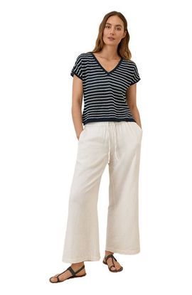 Pact Pact Beachside Linen V-Neck Top Made with Organic Cotton