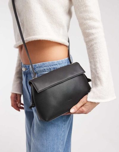 PASQ PASQ flap-over crossbody bag in black