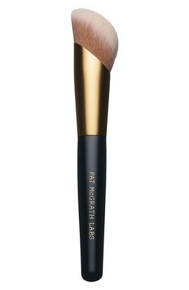 PAT McGRATH LABS PAT McGRATH LABS Skin Fetish: Sublime Perfection Highlighting Brush 