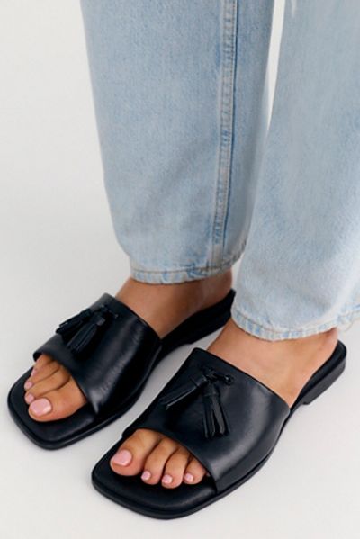 Pavement Tula Tassel Sandals