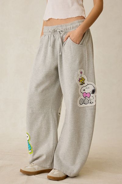 Peanuts Peanuts UO Exclusive Essential Patched Graphic Barrel Leg Sweatpant in Grey, Women's at Urban Outfitters