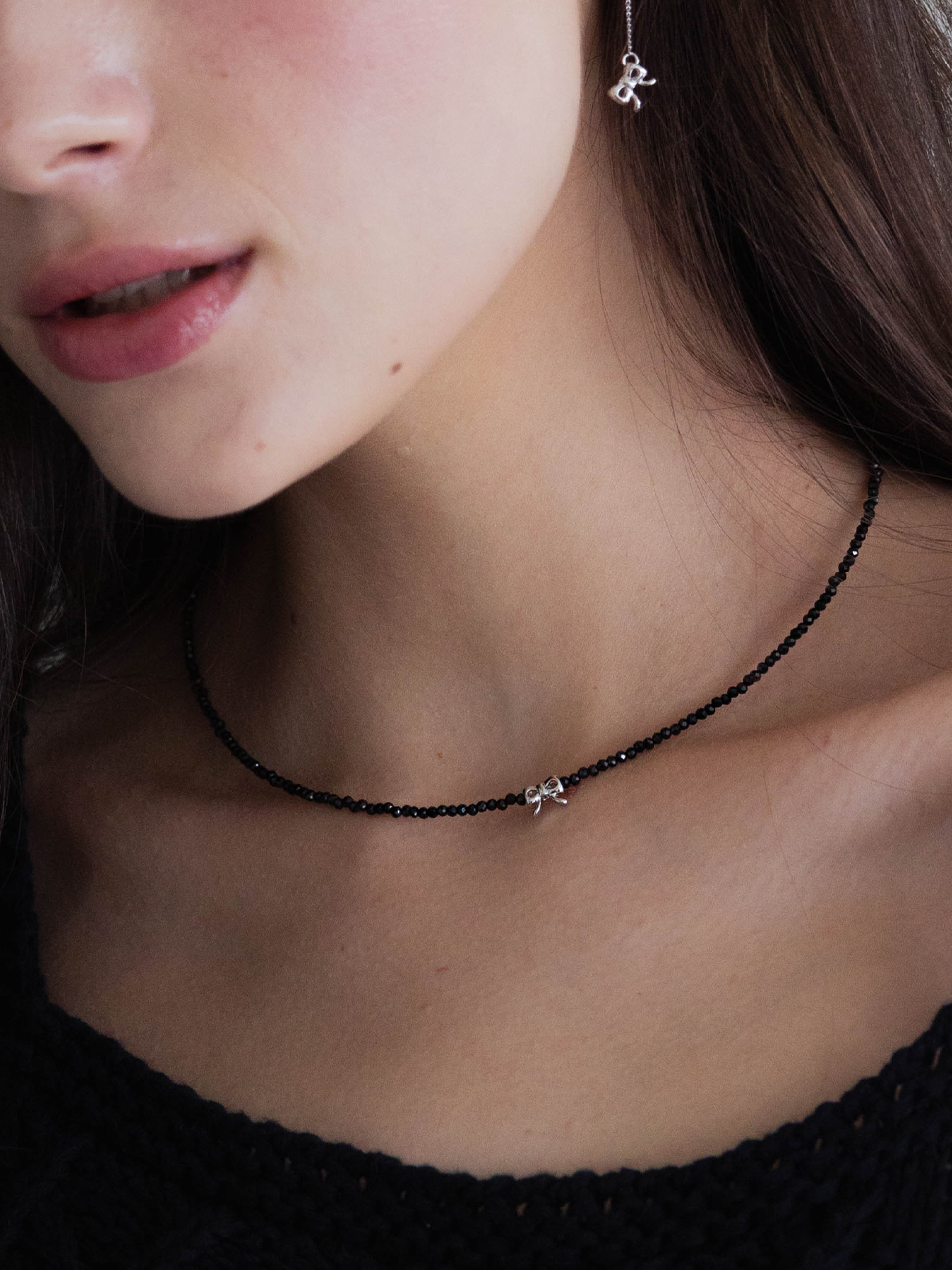 pearlymore Ribbon Point Black Choker Necklace