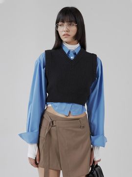 pelote V-neck Cropped Wool Vest [Black]