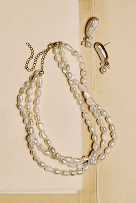 Petit Moments Bloom Freshwater Pearl Necklace