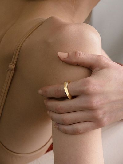 PICOMENT Floating Bony Ring - Gold