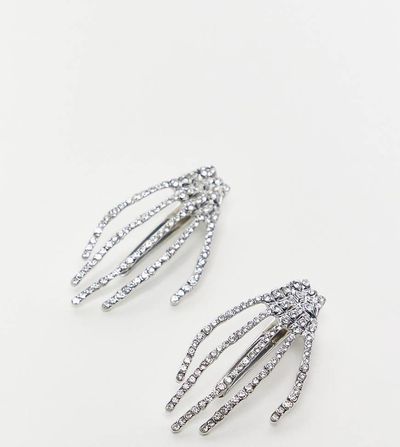 Pieces Pieces Exclusive Halloween 2-pack skeleton hand hair clips in silver