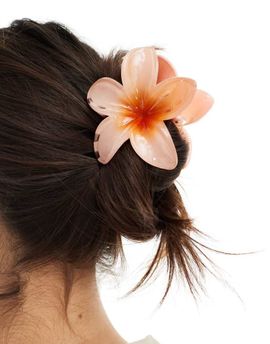 Pieces Pieces hawaiian flower hair claw in orange