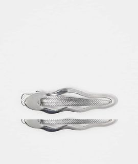 Pieces Pieces large wavy 2 pack hair clips in silver