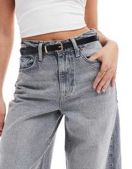 Pieces Pieces skinny faux leather belt in black