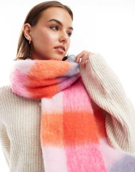 Pieces Pieces super soft tassel scarf in multicolored happy plaid