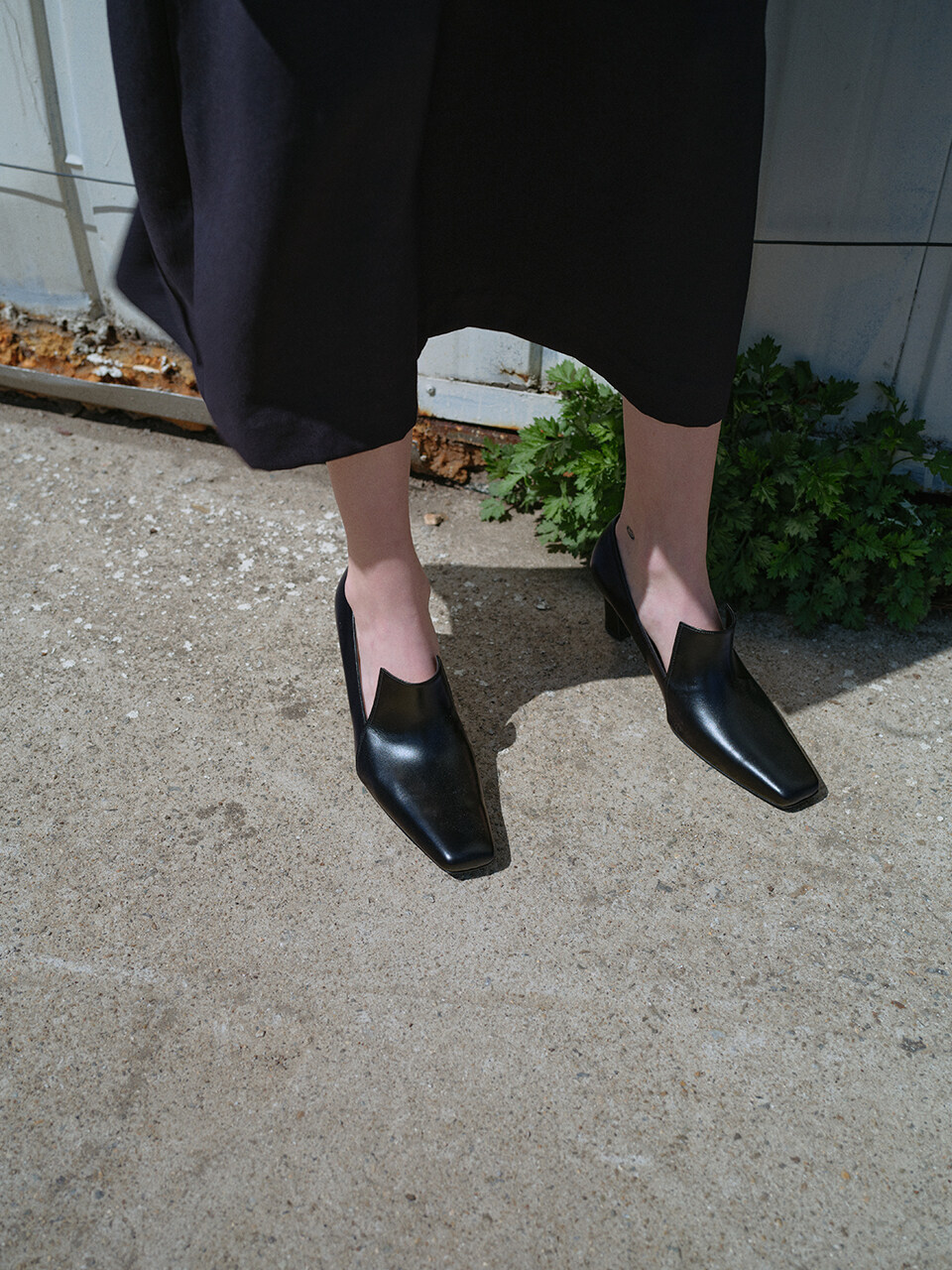 pieton OLTU Square Pumps_Black