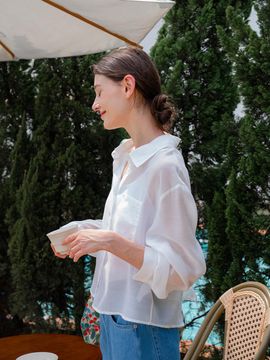 Pigment Glossy Back Slit Blouse (PBE03S-WBLW004)