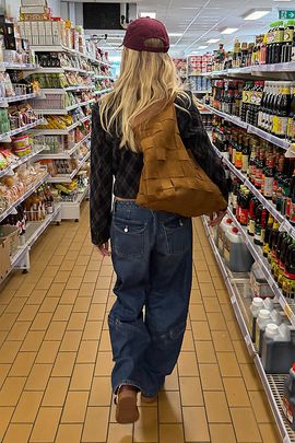 Pilcro Kaye Mid Rise Barrel Leg Jeans