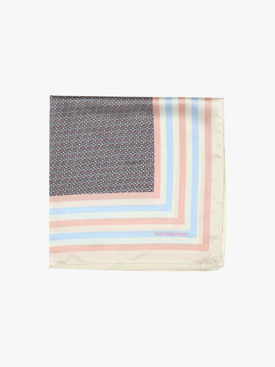 PINK PINEAPPLE Pastel Clover Scarf_Pink