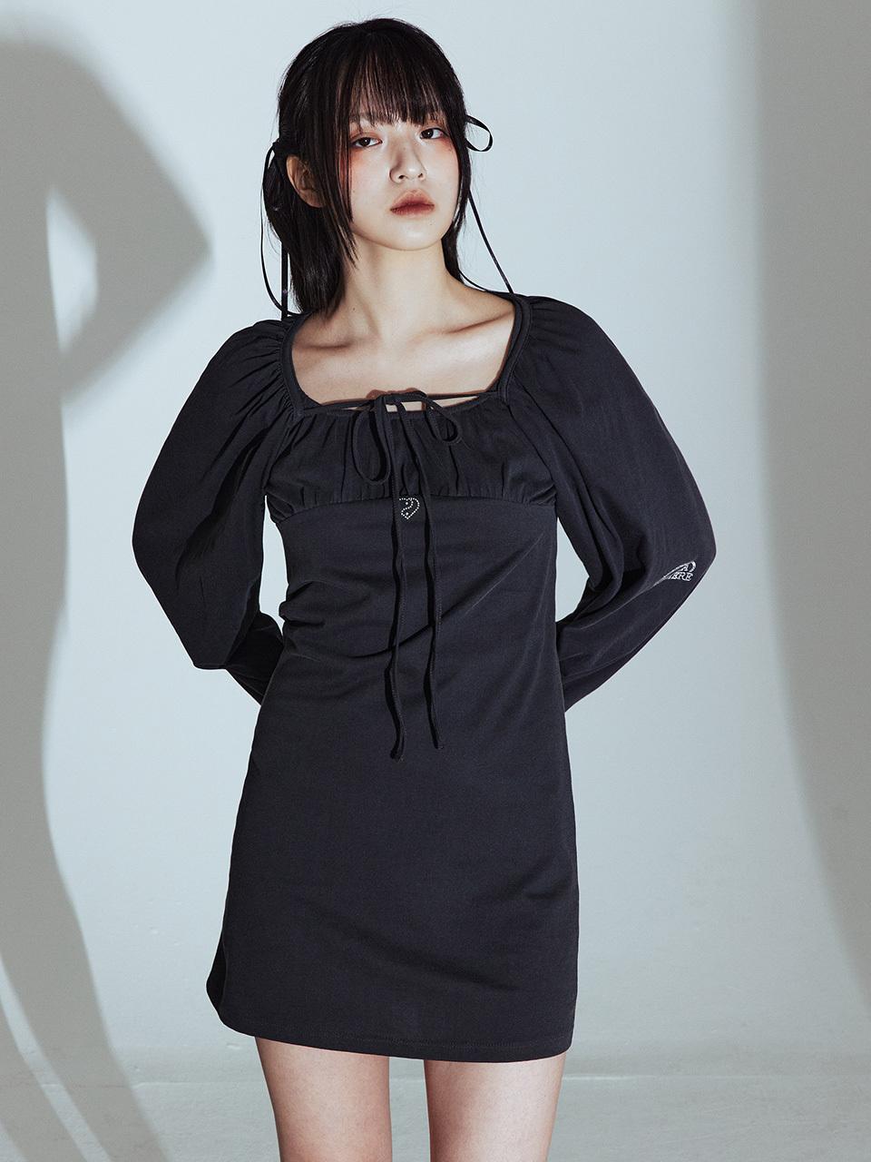 PLASMA SPHERE PUFF DRESS IN DARK GREY (Raglan Shirring dress)