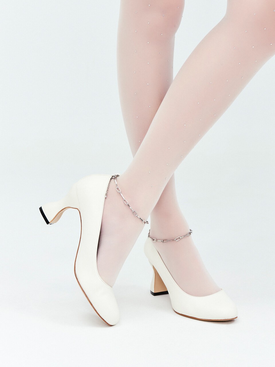 pleiades SASHA Pumps_Off-white