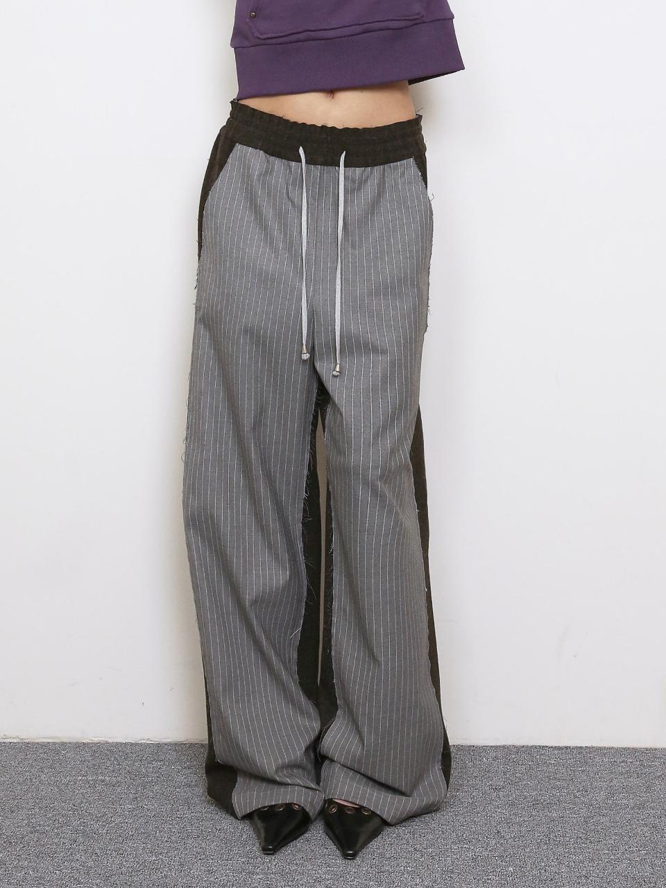 Polysooem FRONT STRIPE EFFORTLESS PANTS, GREY